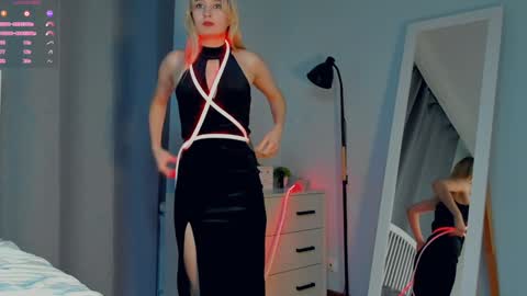 Emma online show from 25, 12, 2024