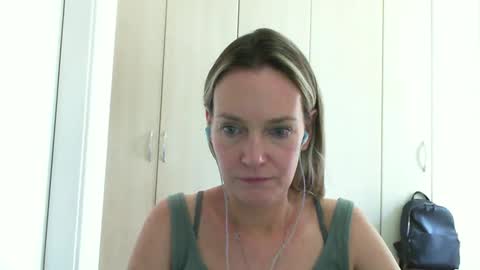 Anny online show from 25, 2, 2025