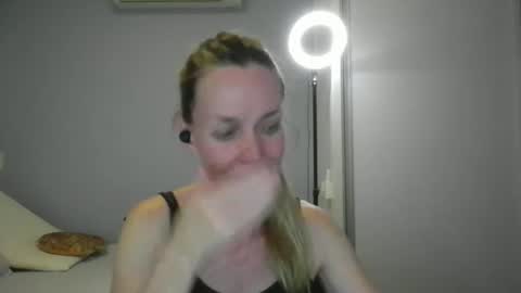 Anny online show from 14, 12, 2025