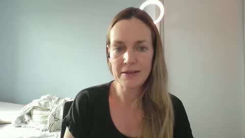 Anny online show from 15, 12, 2025