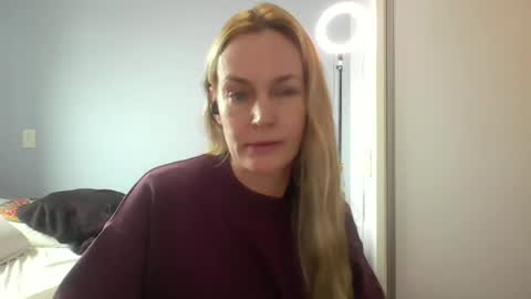 Snapshot of crazyanny chatting on 15, 6, 2026 Anny online show from 15, 6, 2026