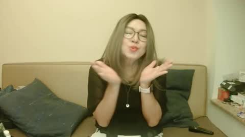 Kelly   online show from 3, 10, 2025