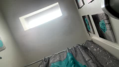 crazydill28 online show from 10, 9, 2025