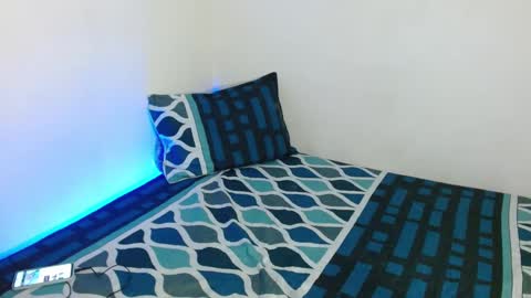 Mely online show from 4, 12, 2024