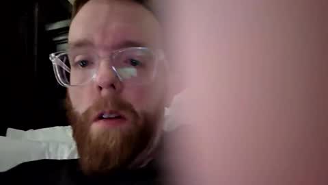 Snapshot of crazywhiteguy8 chatting on 6, 5, 2026 crazywhiteguy8 online show from 6, 5, 2026