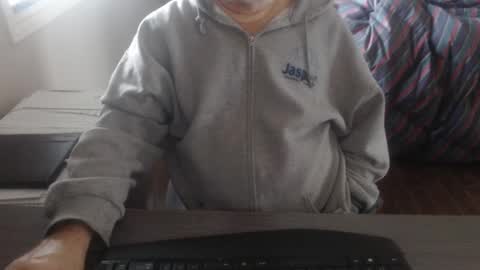 Creamormilk online show from 7, 10, 2025