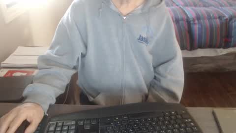 Creamormilk online show from 9, 10, 2025