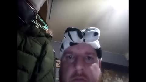 creampie315 online show from 5, 1, 2025