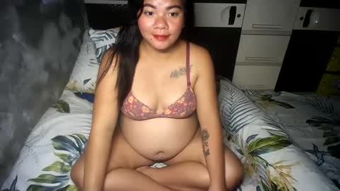 Snapshot of creamy_cunt4uxx chatting on 25, 2, 2026 my pussy always wet online show from 25, 2, 2026