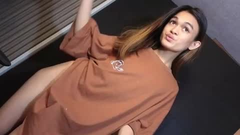 Snapshot of creamy_delilah chatting on 15, 6, 2026 Delilah online show from 15, 6, 2026
