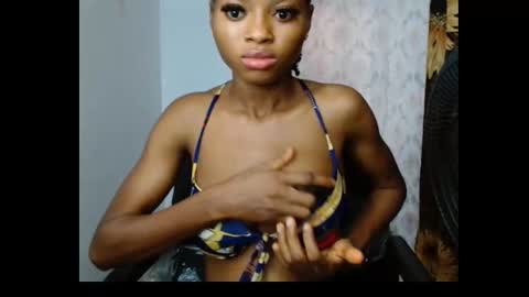 Snapshot of creamy_girl2 chatting on 2, 2, 2026 Creamy girl2 online show from 2, 2, 2026