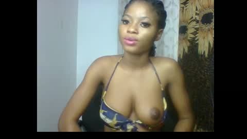 Snapshot of creamy_girl2 chatting on 20, 2, 2026 Creamy girl2 online show from 20, 2, 2026