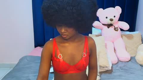 Snapshot of creamybabee chatting on 7, 7, 2026 queen online show from 7, 7, 2026