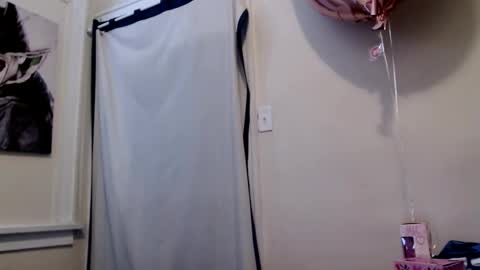 CreamyExotica online show from 14, 2, 2025