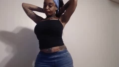 CreamyExotica online show from 17, 9, 2025