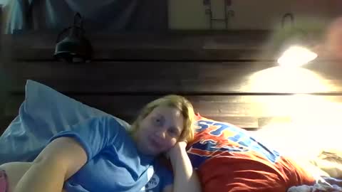 Snapshot of creamymadona chatting on 27, 9, 2025 Heather online show from 27, 9, 2025