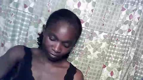 Snapshot of creamyxsugar chatting on 28, 10, 2025 creamyxsugar online show from 28, 10, 2025