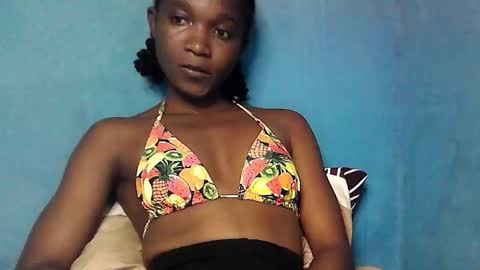 Snapshot of creamyxsugar chatting on 3, 11, 2025 creamyxsugar online show from 3, 11, 2025