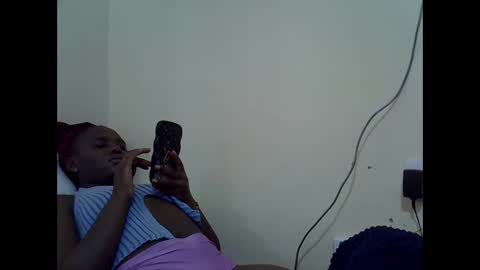 Snapshot of creamyypussyy chatting on 19, 3, 2026 creamyypussyy online show from 19, 3, 2026