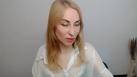 Snapshot of create_your_own_sun chatting on 29, 4, 2026 Lera online show from 29, 4, 2026
