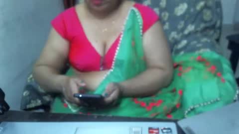 Snapshot of crezybhabihot chatting on 4, 2, 2025 Sonika69 online show from 4, 2, 2025