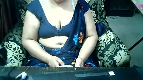Snapshot of crezybhabihot chatting on 30, 6, 2026 Sonika69 online show from 30, 6, 2026