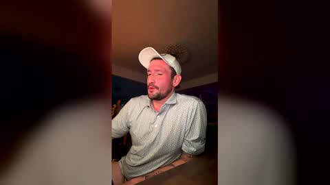 crimsonxclover online show from 13, 4, 2026