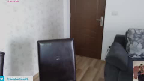 cris_tinne online show from 7, 11, 2025