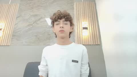 Snapshot of criss_allen1 chatting on 20, 11, 2025 CRISS online show from 20, 11, 2025