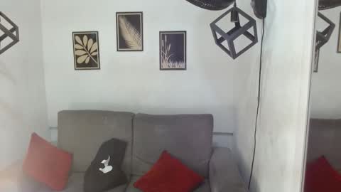 Snapshot of criss_zuri chatting on 19, 12, 2025 criss_zuri online show from 19, 12, 2025