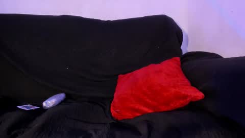 Snapshot of criss_zuri chatting on 13, 2, 2026 criss_zuri online show from 13, 2, 2026