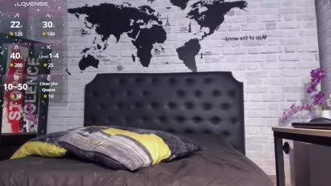 Snapshot of crissh_1 chatting on 10, 12, 2024 crissh 1 online show from 10, 12, 2024