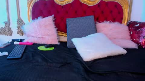 Snapshot of cristal_bons chatting on 3, 3, 2026 Cristal online show from 3, 3, 2026