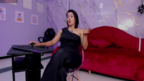 Cristal online show from 8, 4, 2026