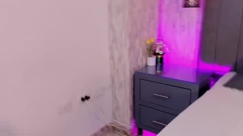 Maria Jose Rivas online show from 2, 2, 2025