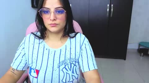 Snapshot of cristal_hot07 chatting on 23, 12, 2025 Cristal online show from 23, 12, 2025