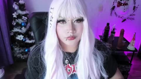 Snapshot of cristal_kosh chatting on 27, 12, 2024 Cris online show from 27, 12, 2024