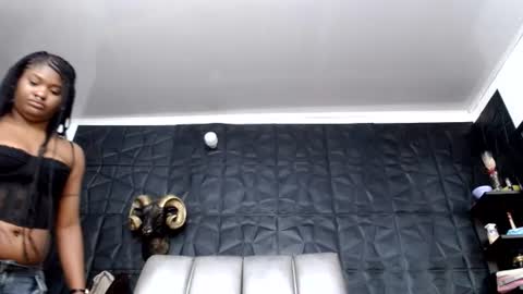 Snapshot of cristal_smith06 chatting on 26, 6, 2026 Hanna online show from 26, 6, 2026