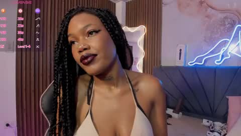 Snapshot of cristalbroke_tay chatting on 29, 5, 2026 Crystalbroke online show from 29, 5, 2026