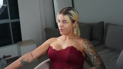 Laura online show from 25, 4, 2026