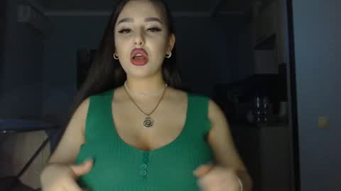 Snapshot of cristalnight chatting on 4, 12, 2024 cristalnight online show from 4, 12, 2024