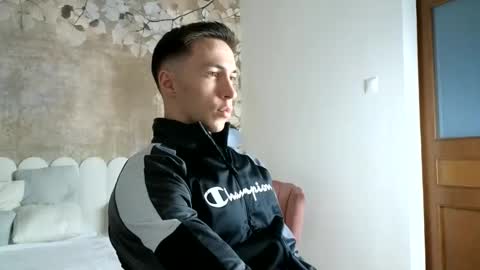 CristianoHailey online show from 5, 3, 2026