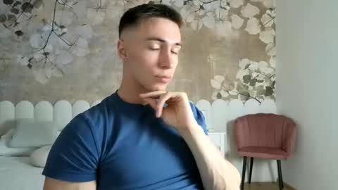 Snapshot of cristianovilla chatting on 6, 5, 2026 CristianoHailey online show from 6, 5, 2026