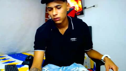 Snapshot of cristiantayron chatting on 2, 6, 2026 cristian online show from 2, 6, 2026