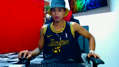 cristian online show from 4, 7, 2026