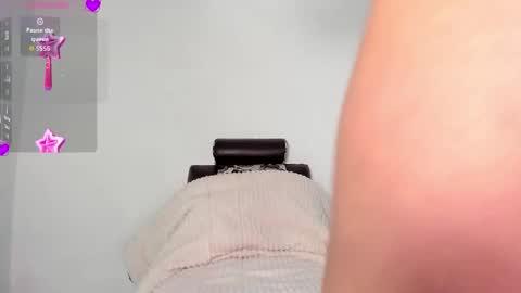 Snapshot of cristina_fernando chatting on 11, 10, 2025 soycriss online show from 11, 10, 2025