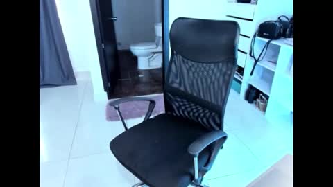 cristinasweet7 online show from 2, 12, 2025