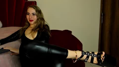 Cristin online show from 4, 2, 2026