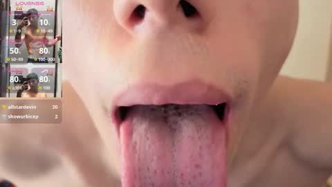 cristopher23  online show from 4, 12, 2025