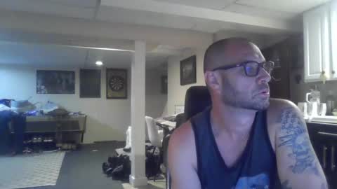 Snapshot of crm400 chatting on 4, 7, 2026 billybasement online show from 4, 7, 2026